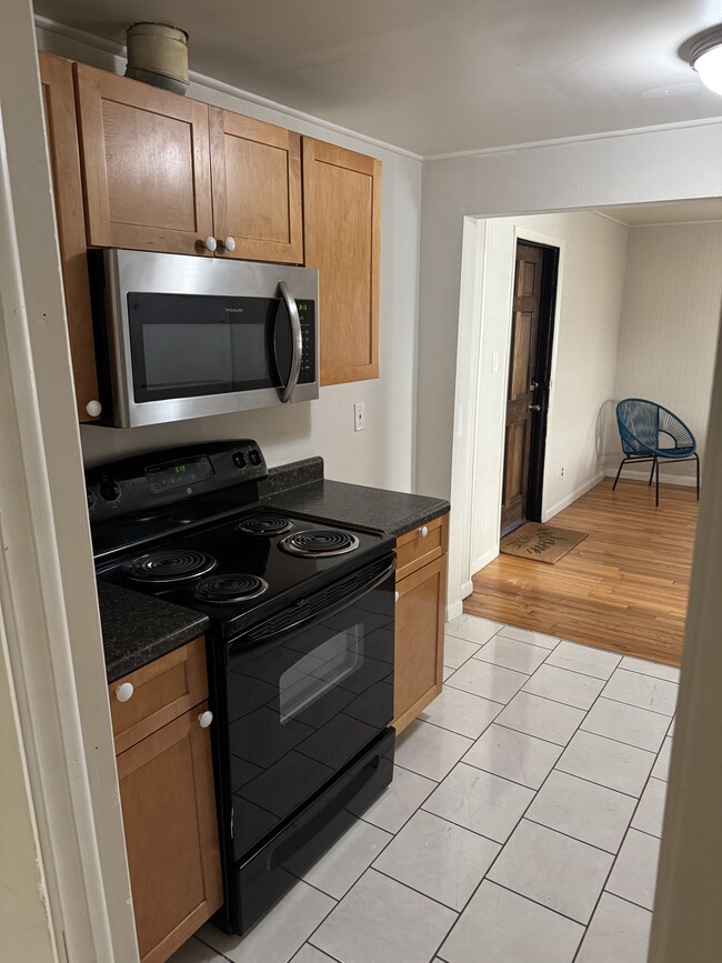 Photo - 75-79 11th Street Unidad 77-5