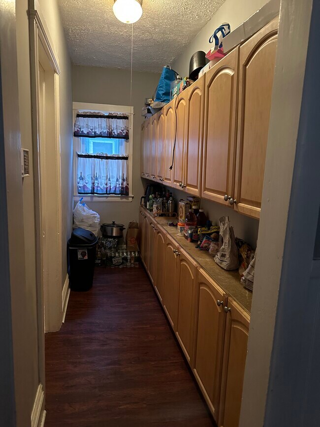 Photo - 133 Warwick Ave