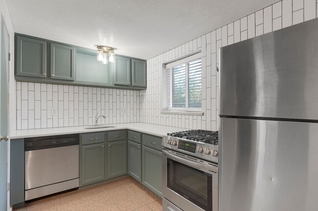 Building Photo - Adorable 1 bedroom apartment on first floor Unit 1441