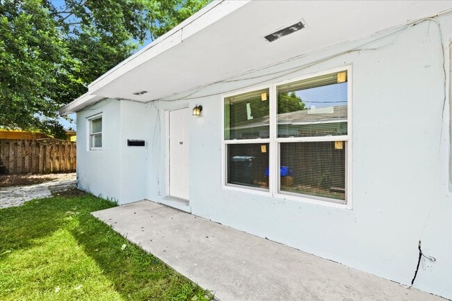 Building Photo - 143 W 28th St Unit 143 W 28th Street, Riviera Beach, FL 33404