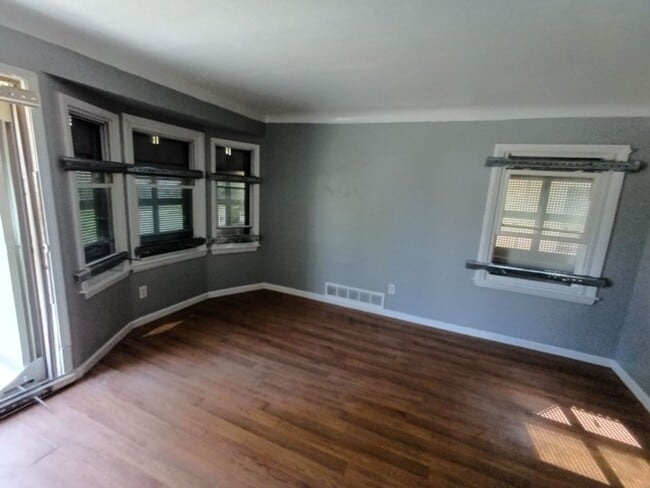 Photo - 3 bed ranch on Detroit's East Side Now Ava...