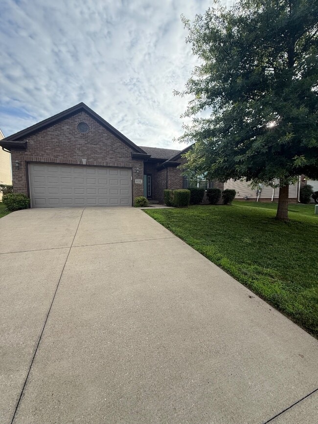Photo - 1057 Blue Bell Way