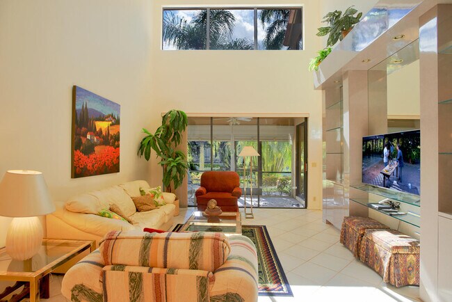 Photo - 896 Windermere Way