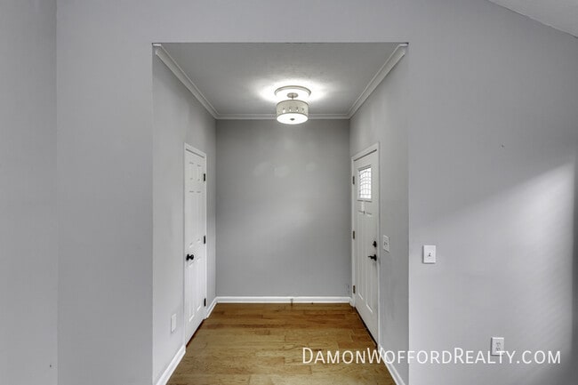 Photo - 34 Park Crest Pl