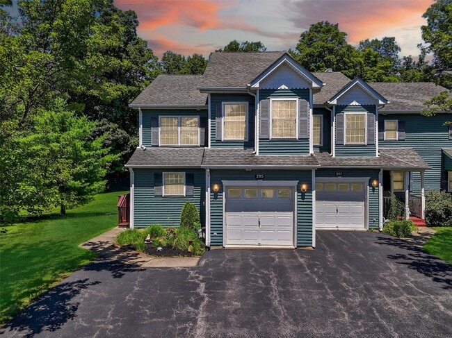 Photo - 295 Pinebrook Dr Townhome