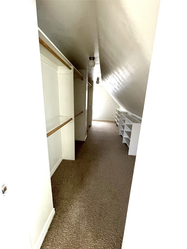 Photo - 4122 Drake St Unit 1/2