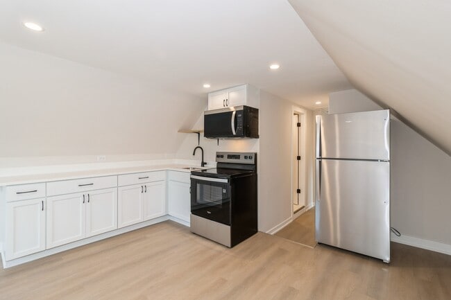 Photo - 5002 W Gunnison St Unit 3