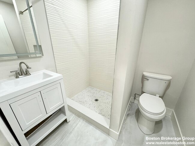 Photo - 147 E Cottage St Unit 1