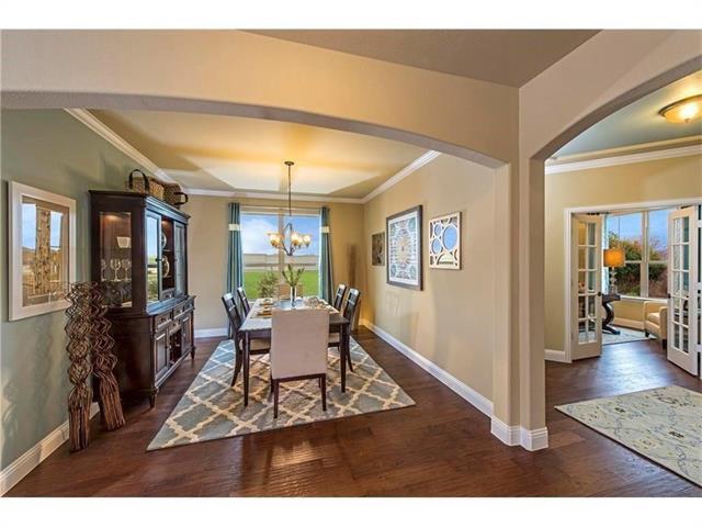 Photo - 2709 Castle Creek Dr