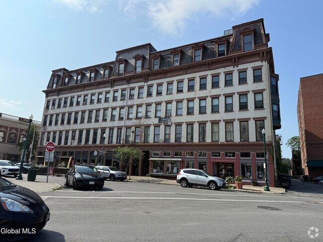 Building Photo - 5 Broadway Unit 210 Rental