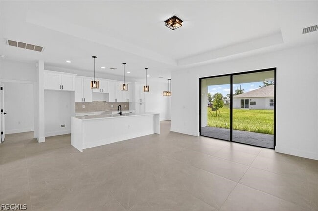 Photo - 208 Pembroke St