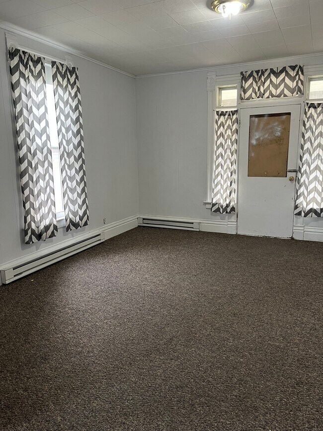 Photo - 1003 Exchange St Apartments Unit 1