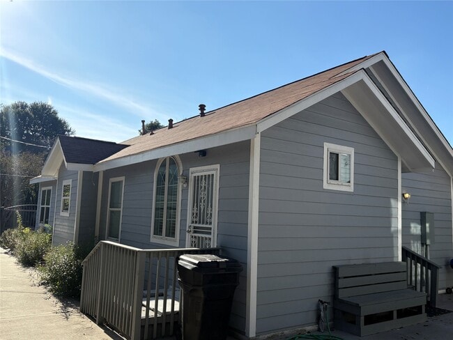 Photo - 3021 Gray St