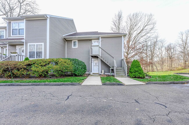 Building Photo - 53 Brushy Plain Rd Unit APT 8B