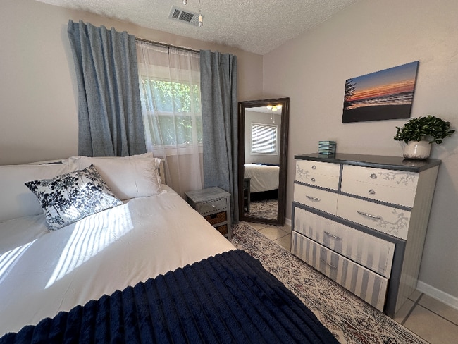 Photo - 11 W Doris Dr