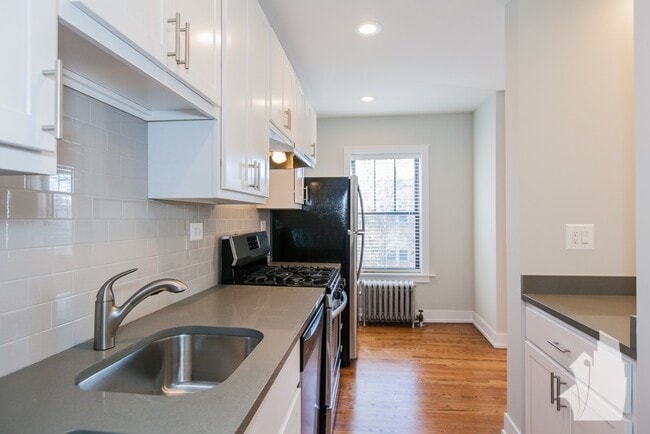 Photo - 1940 W Wilson Ave Unit 3L