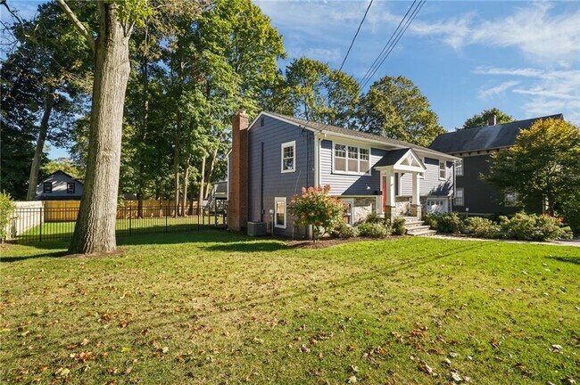 Photo - 66 Mawney St