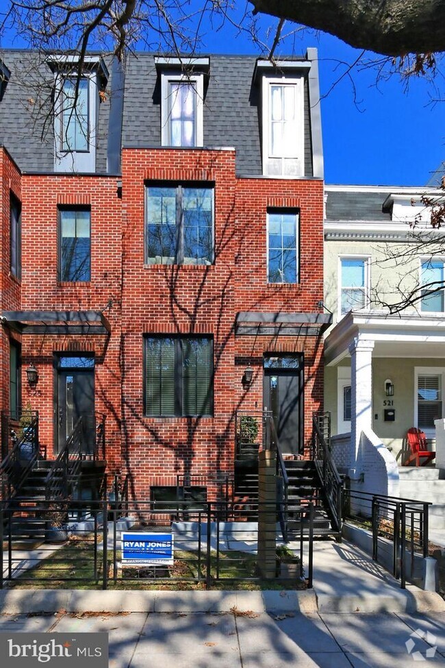 Building Photo - 523 Longfellow St NW Unit 1 Rental