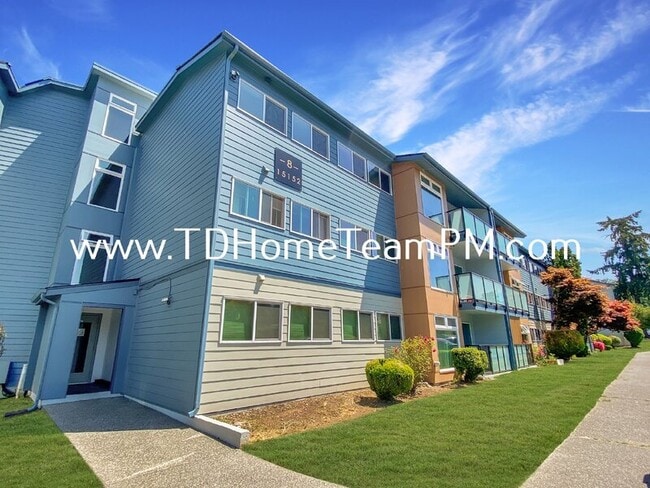 Building Photo - 15152 65th Ave S Unit #813 Rental
