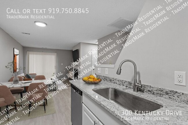 Photo - 300 Kentucky Dr