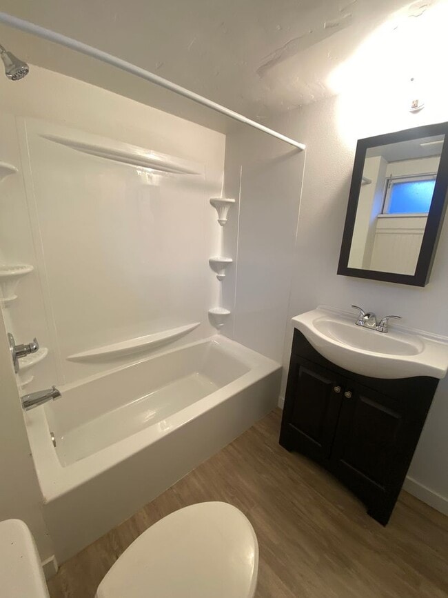 Photo - Charming Studio with Shared Patio and Coin-Op Laundry Unit PATGEO-2