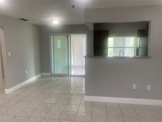 Building Photo - 2761 NW 69th Ave Rental