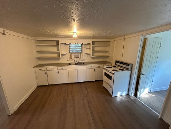 Photo - 1,000.00 MOVE-IN-SPECIAL