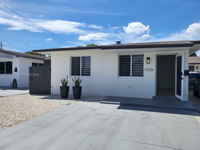 9226 SW 37th St Unit 9226
