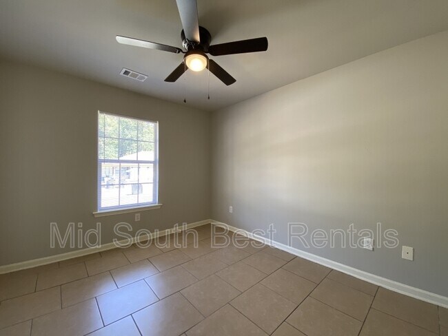 Photo - 316 Clint Rd