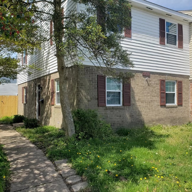 Photo - 1725 Olde Buckingham Rd Casa Adosada