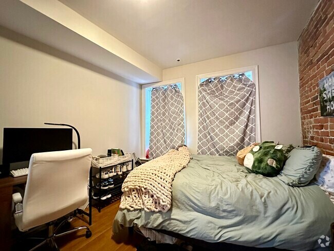 Building Photo - 836 Huntington Ave Rental