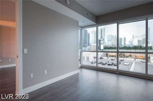 Photo - 4575 Dean Martin Dr Unit 601