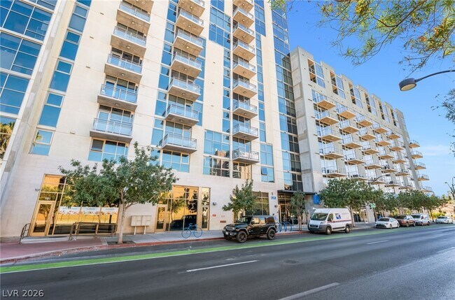 Photo - 353 E Bonneville Ave Unit 746