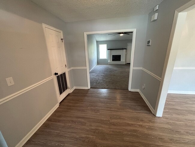 Photo - FOR RENT