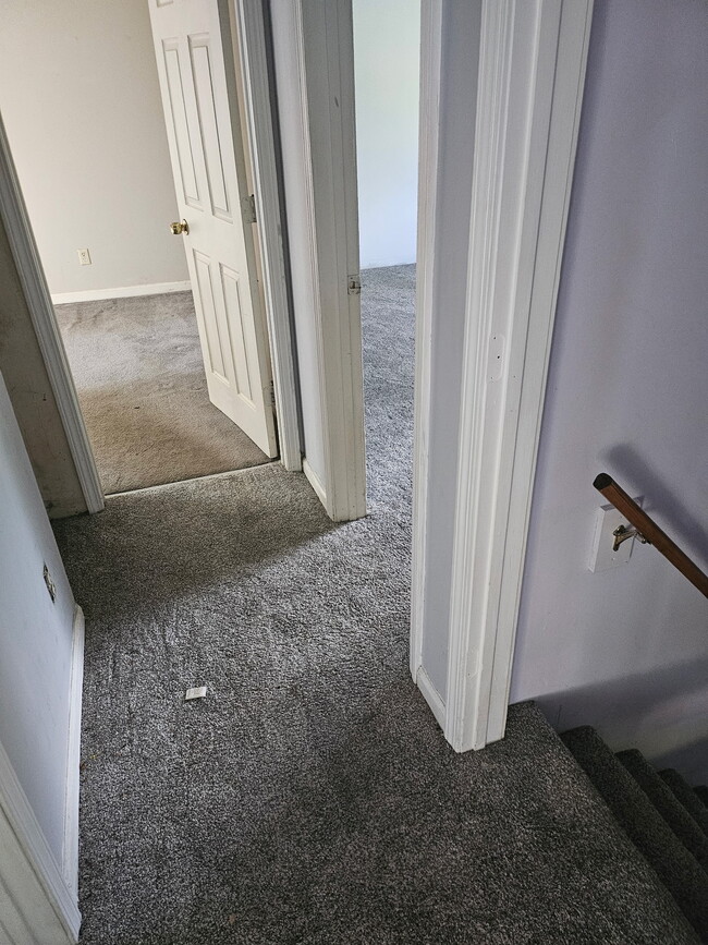 Photo - 21 Hickory Cir