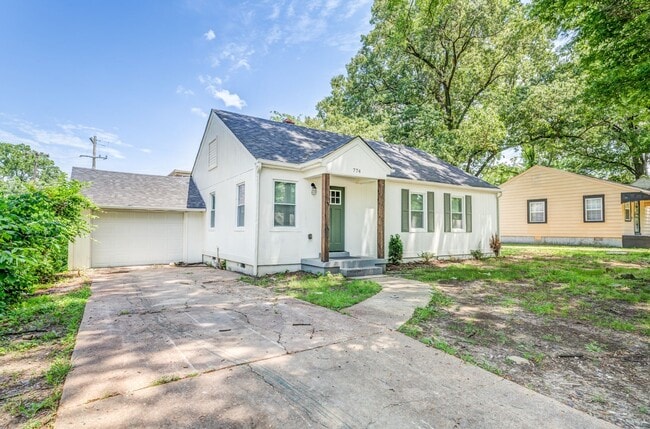 Photo - 774 Frayser Dr