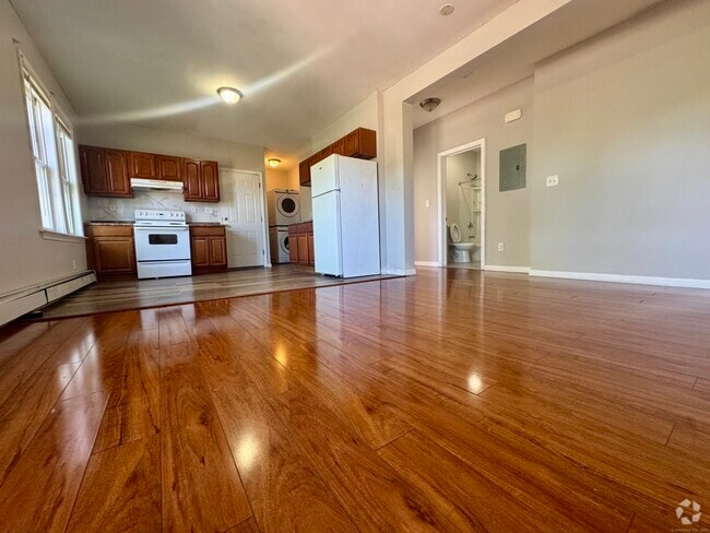 Building Photo - 67 Judson St Unit 3 Rental