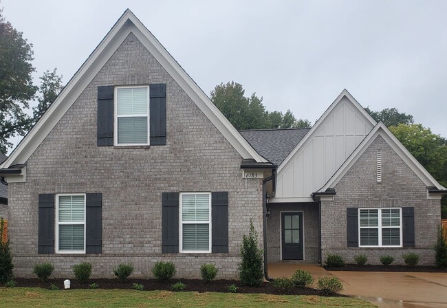 Building Photo - 6183 Clover Ct