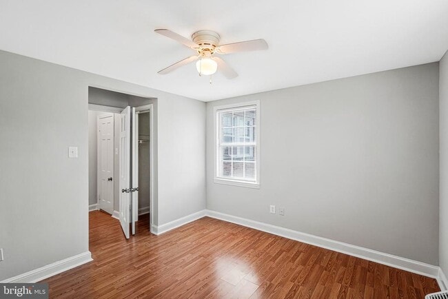 Photo - 1808 W Abingdon Dr Unit 301