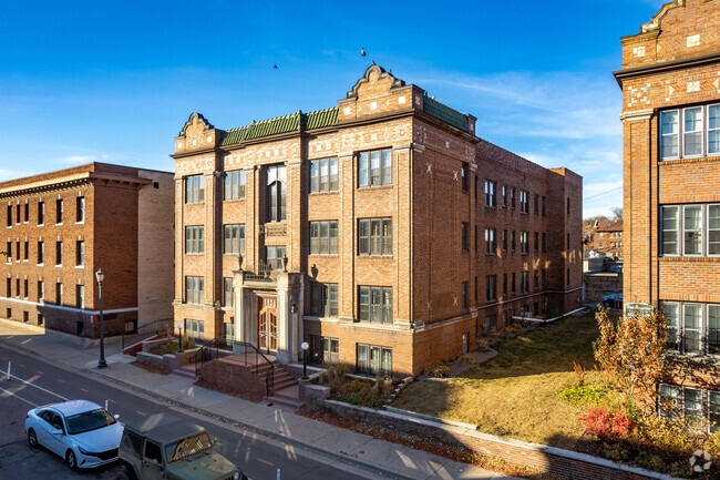 Photo - Cityview Condominiums