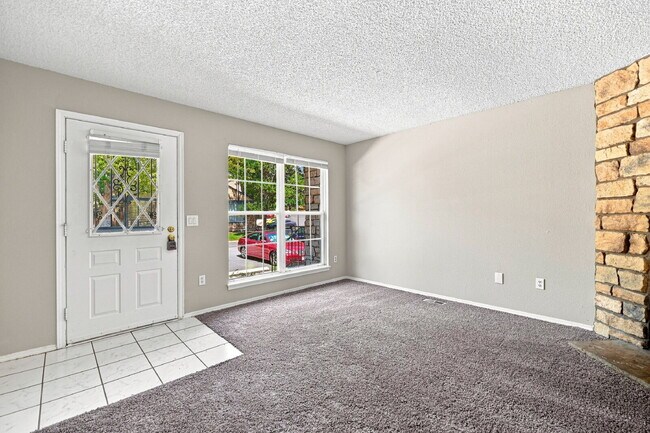 Photo - $1,895.95 - 2 Bed 1.5 Bath Townhome in Westminster with In Unit Laundry! Unit #E