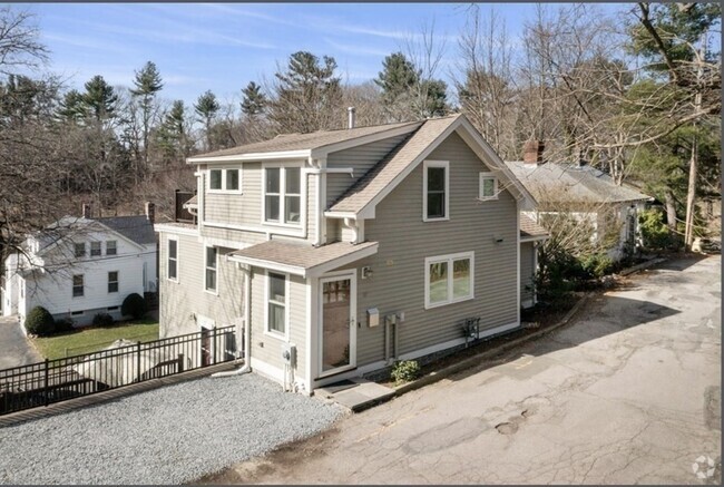 Building Photo - 59 Russell Rd Rental
