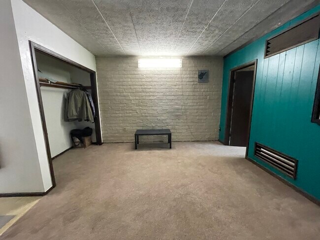 Photo - 469 Crawford Ave Unit 4