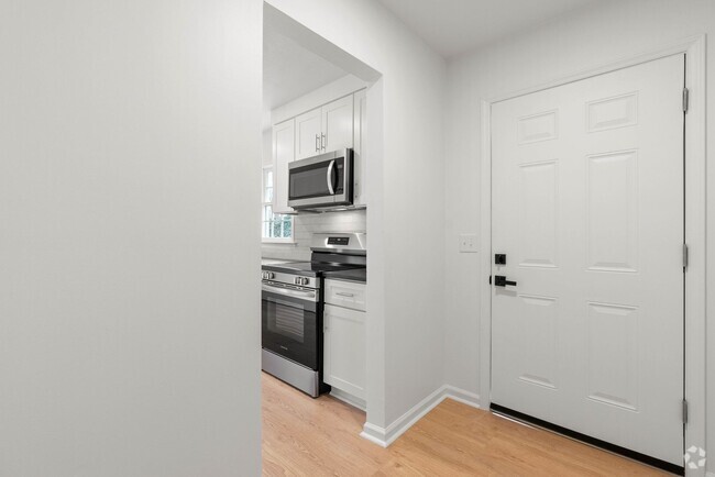 Building Photo - 111 Fernridge Dr Rental