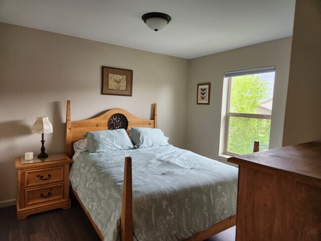 326 Miners Loop