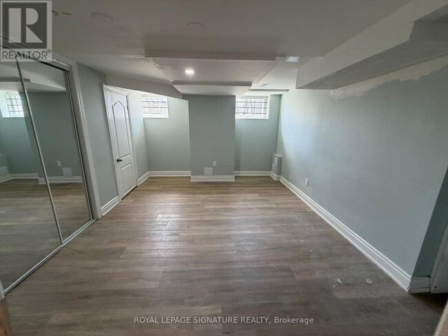 Photo - 3147 Mayfield Rd