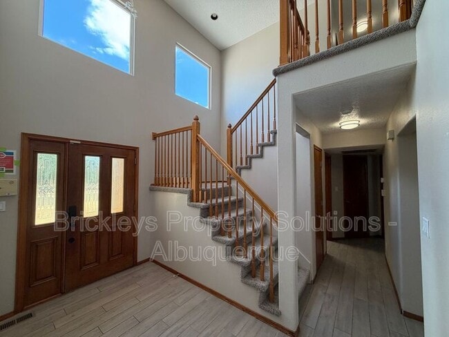 Photo - 10331 Dunbar St NW