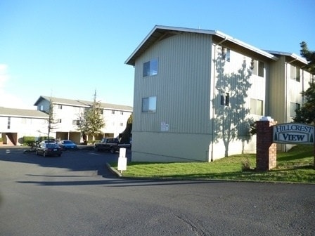 Photo - Hillcrest View Apartments