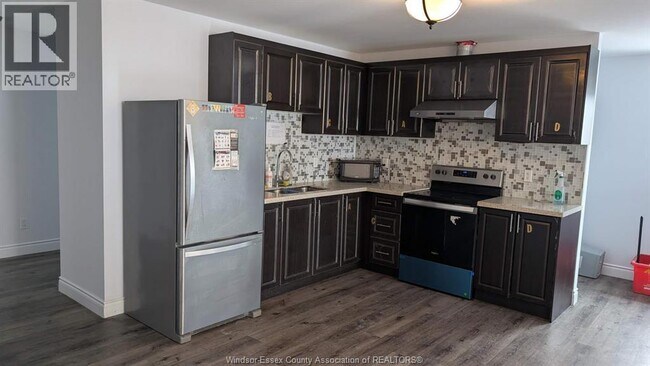 Photo - 475 Josephine Ave