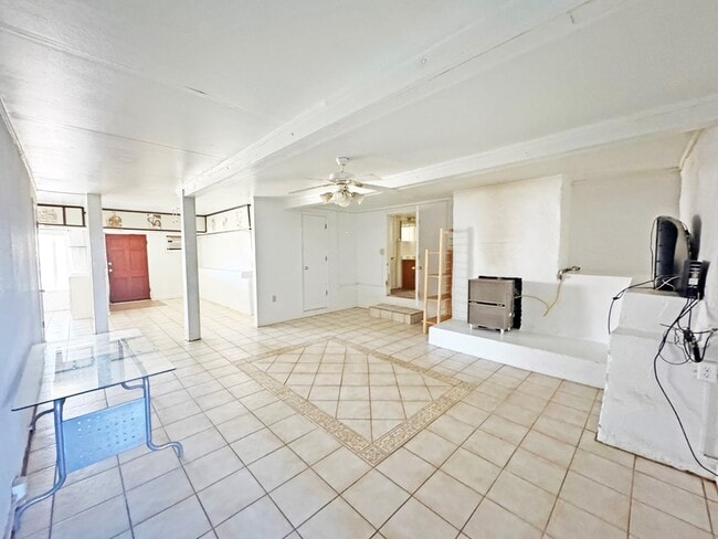 Photo - 504 E Ave East